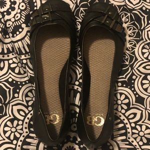 Brand new Gianni Bini flats